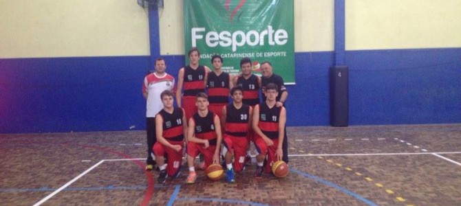 BASQUETEBOL DE PORTO UNIÃO MAIS UMA VEZ NO PÓDIO