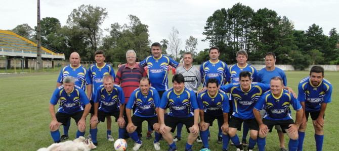 AMISTOSO DE FUTEBOL NO ANTIOCHO PEREIRA