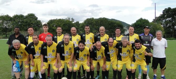 ZOOFER VENCE MAIS UMA NO ALÇAPÃO DA VILA FAMOSA ZOOFER VENCE MAIS UMA NO ALÇAPÃO DA VILA FAMOSA