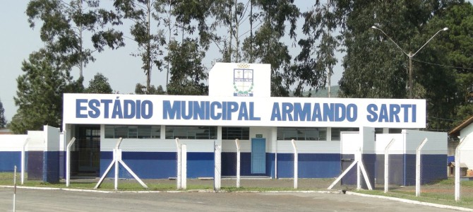 O PALCO ESTÁ PRONTO – SÓ ESPERANDO A LIBERAÇÃO PARA A PECA ROLAR