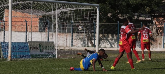 A PANTERA AZUL DOURADA DEU A TRAGADA FINAL – PARANAVAÍ SÓ PITOU NA XEPA.