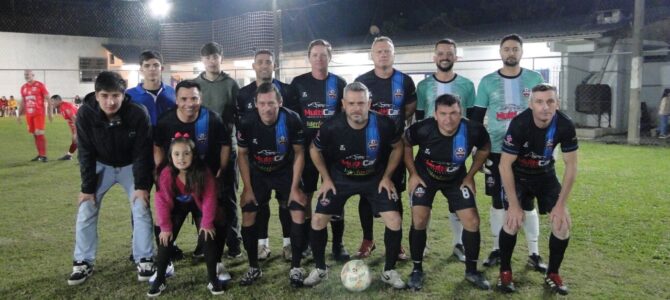 OS FINALISTAS DERAM O AR DA GRAÇA NA 2ª COPA SHOW FESTA DE FUTEBOL SETE VETERANOS.