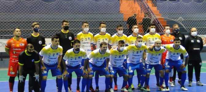 ACAU/IGUAÇU FUTSAL DE UNIÃO DA VITÓRIA LARGOU DANDO ESPETÁCULO