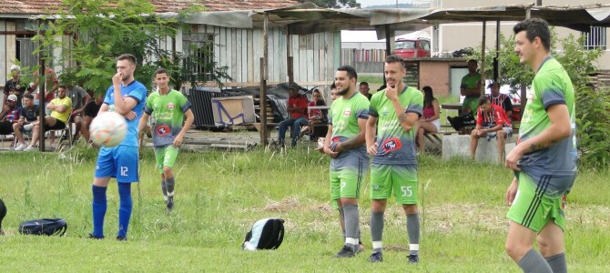 O BALÃO DE COURO ROLOU NA LAGOA PRETA EM UNIÃO DA VITÓRIA-PR.