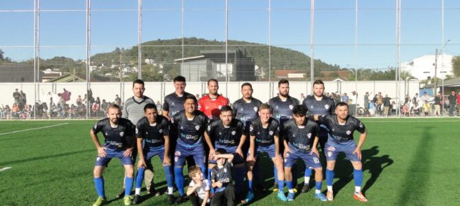 COM O LEMA “ESPORTE PARA TODOS”, COM BAITA SUCESSO, ENCERROU-SE O CERTAME MUNICIPAL DE FUTEBOL SETE DE PORTO UNIÃO. COM O LEMA “ESPORTE PARA TODOS”, COM BAITA SUCESSO, ENCERROU-SE O CERTAME MUNICIPAL DE FUTEBOL SETE DE PORTO UNIÃO.