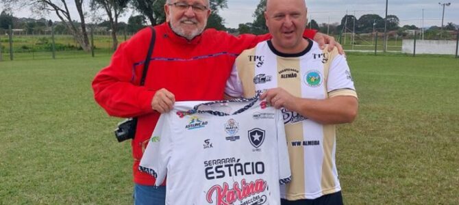 MAIS UMA VEZ AS AMIZADES NA BOLA ME PROPORCIONAM MUITO CONTENTAMENTO MAIS UMA VEZ AS AMIZADES NA BOLA ME PROPORCIONAM MUITO CONTENTAMENTO