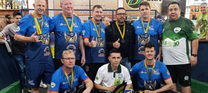 PAULA FREITAS BONITA NO PEDAÇO. FOI VICE-CAMPEÃ PARANAENSE DE BOCHA NA SÉRIE PRATA.