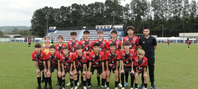CAMPEONATO CATARINENSE ESCOLAR DE FUTEBOL – COLÉGIO SÃO JOSÉ GARANTIU VAGA PARA A FASE FINAL