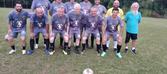 ZOOFER – AINDA EM PAZ COM AS VITÓRIAS.