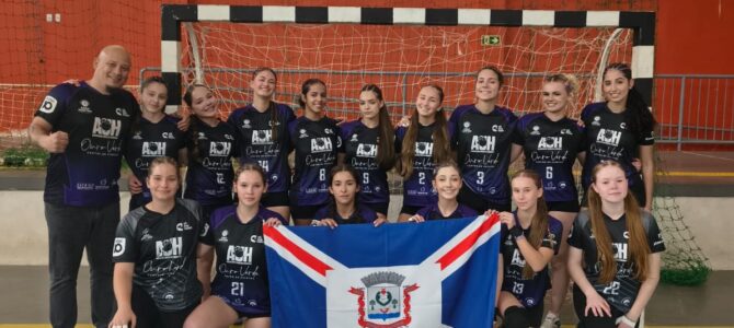 HANDEBOL FEMININO DE UNIÃO DA VITÓRIA VAI GALGANDO DEGRAUS.