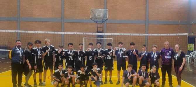 ENCERRAMENTO DAS PELEJAS DO VOLEIBOL MASCULINO – GRUPO I DOS JOCOPU’S 2026.