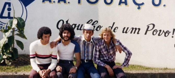 ATLETAS DA PANTERA AZUL DOURADA NOS ANOS 70.
