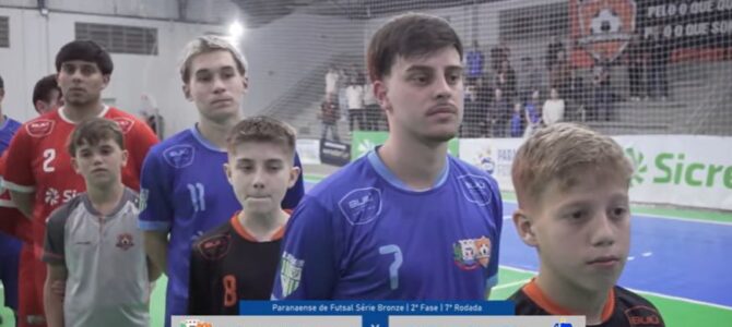 FUTURO CRAQUE/PAULA FREITAS RECEBEU O LÍDER DA CHAVE NO CERTAME PARANAENSE DE FUTSAL DA CHAVE BRONZE.